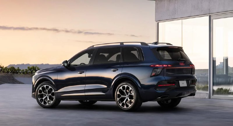 Сегодня в мире автомобилей произошло интересное событие - Audi представила свой 