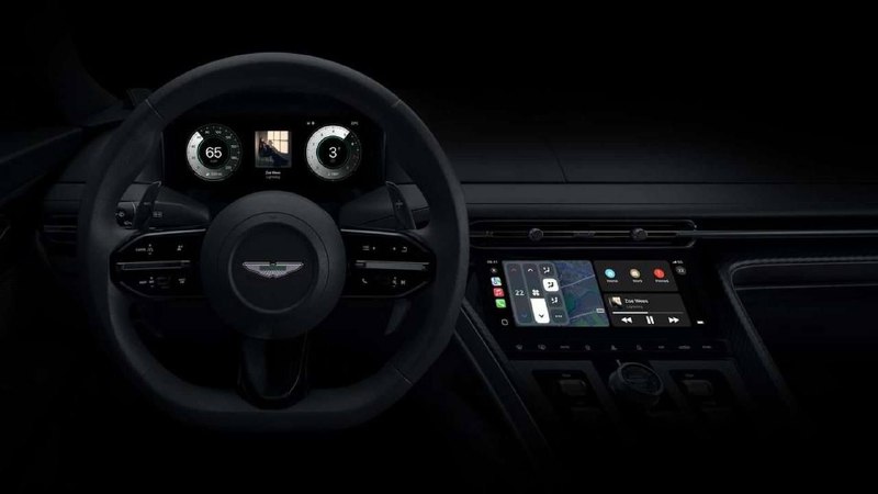Porsche и Aston Martin показали Apple CarPlay нового поколения