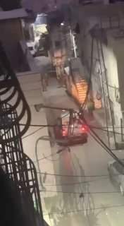 חלק מפריסת כוחות ישראל במחנה קלנדיה, מצפון לירושלים .