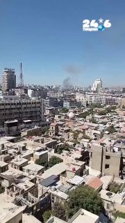 🇮🇱 תיעוד שרץ ברשת מהפיצוץ שארע סמוך למלון שבו שוהה מקרון בסוריה.