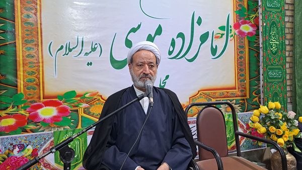 اخبار اصفهان: اقتدار رهبر شهید در برابر دشمن، ریشه در ایمان و توکل داشت🔹️امامجمعه اردستان: ایستادگی و اقتدار رهبر شهید در برابر دشمن،