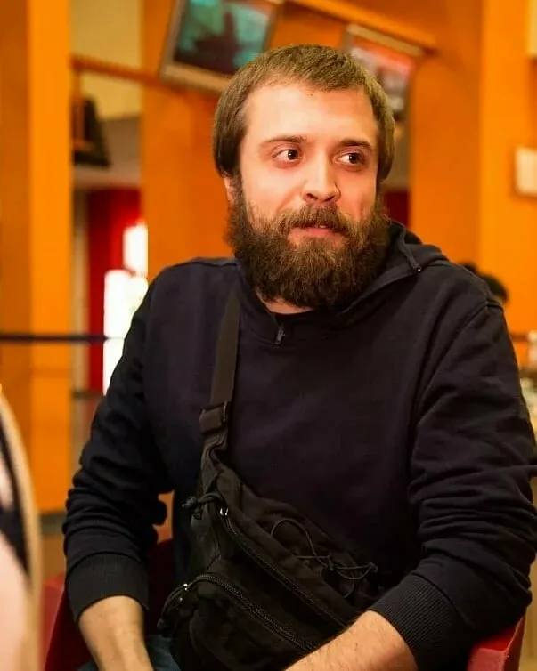 Актер из «Интернов» Александр Ильин наконец-то дорос до упоминания в желтой прес