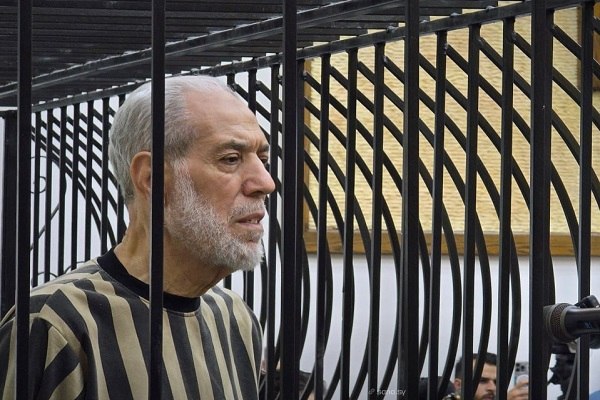 کیهان آنلاین: 🔰 دادگاه سوری مفتی سابق سوریه را به حبس ابد محکوم کرد🔺دادگاه جنایی دمشق،، جلسه محاکمه احمد حسون، مفتی سابق سوریه در دورا