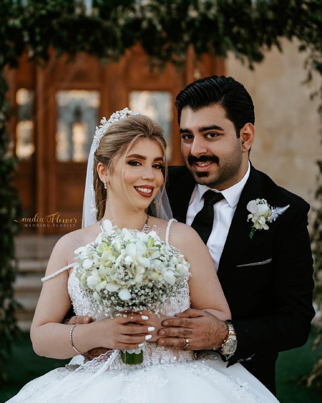 👑تاج وگل عروس🌹: #عروس و داماد😍 •••🌺 عضو شويد👇🏼💖 @golaysa 👰🏻