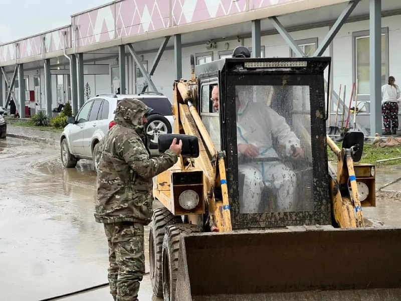 Волонтёры ДГМУ продолжают помогать в Хасавюртовском районе фото