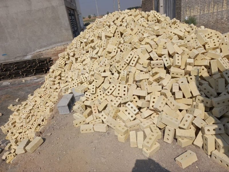 کانال خبری جابری️️️️️️: *🧱فروش اجر سه گل* مرودشت و اصفهانبا بهترین کیفیت وقیمت در خدمت همشهریان عزیزشماره تماس۰۹۱۷۵۳۱۳۵۴۰