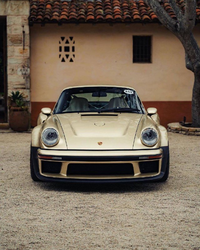 Singer Porsche 911 Type 964 6