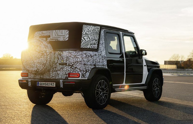 Mercedes-Benz вывел на тесты новый G-Class Cabriolet