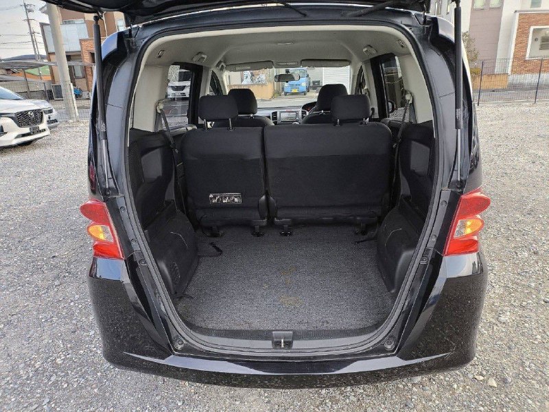 Honda Freed 2010 фото 8