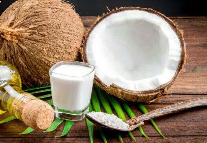🍃طب گیاهی و سنتی🍃: 🔴 #روغن_نارگیل✅بعد از حمام کمی روغن نارگیل به پوست آرنج ها، زانوها و پاشنه پا بزنید. ✅ این روغن وارد لایه های عمقی تر پو