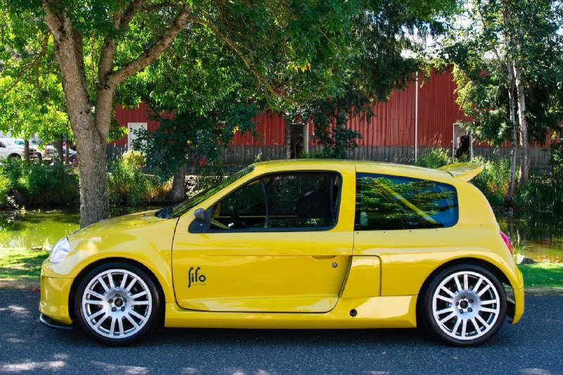 Renault Clio V6 Trophy