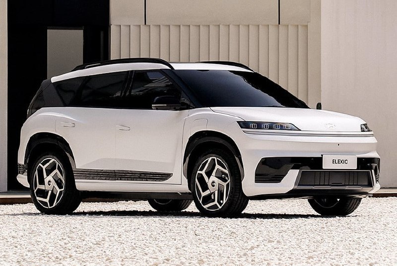 Hyundai рассекретил интерьер кроссовера Elexio
