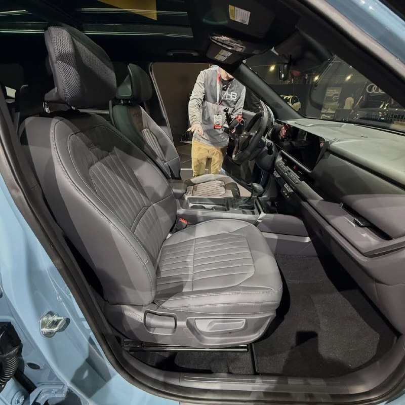 KiaSeltos 2027  Этот компактный  самый маленький и доступный внедорожник в линейке Kia, который прив 7