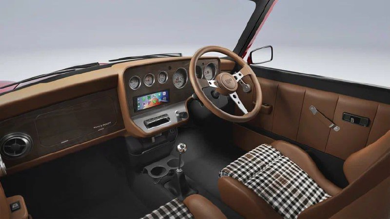 Новый рестомод Mini от экс-дизайнера Jaguar 3