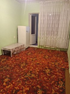 Kvartira sotiladi 1 xona 4- etaj