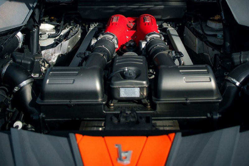 Единственное в мире купе Bertone Nuccio с «сердцем» Ferrari F430 уйдет с молотка 4