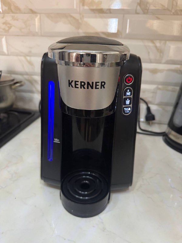 Продам. 100 лари, кофе машинка полностью в рабочем состоянии — фото 1