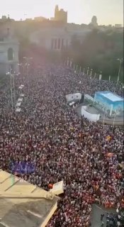 עשרות אלפים הפגינו ברחבי ספרד נגד ראש הממשלה פדרו סאנצ'ס ומדיניות ההגירה, ודרשו גבולות הדוקים יותר אחרי סאוטה.