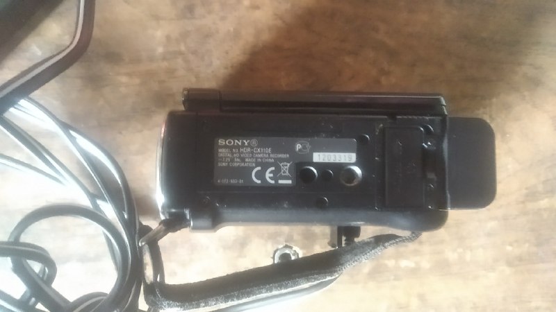 Видеокамера Sony HDR-CX110E full HD — фото 1