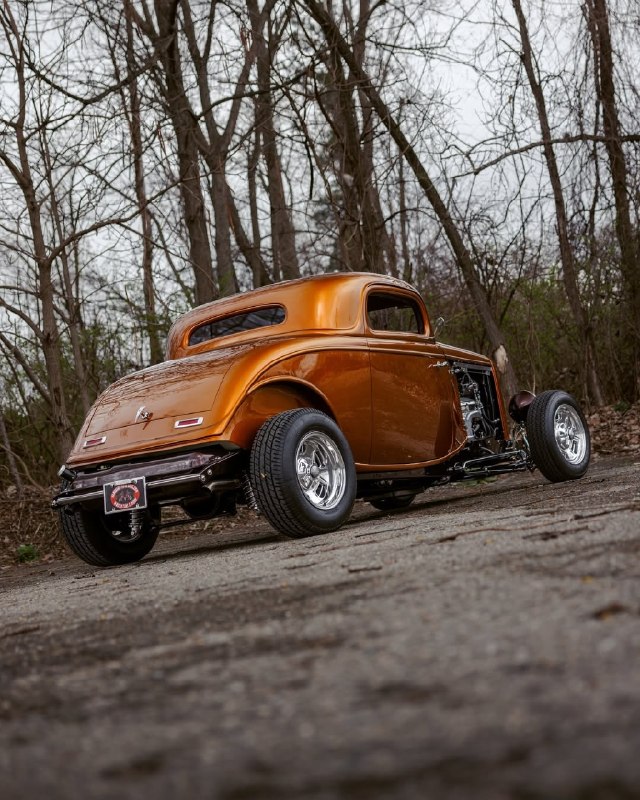 1933 Ford 3-Window Coupe Street Rod 5