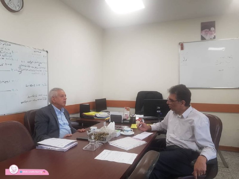 انجمن حمایت از بیماران مبتلا به سرطان مهرانه زنجان: جناب آقای دکتر فرهانچی، سرپرست محترم اداره کل خیرین سلامت وزارت بهداشت، در نشستی مشترک با جناب آقای دکتر وثوق، مدیرعامل 