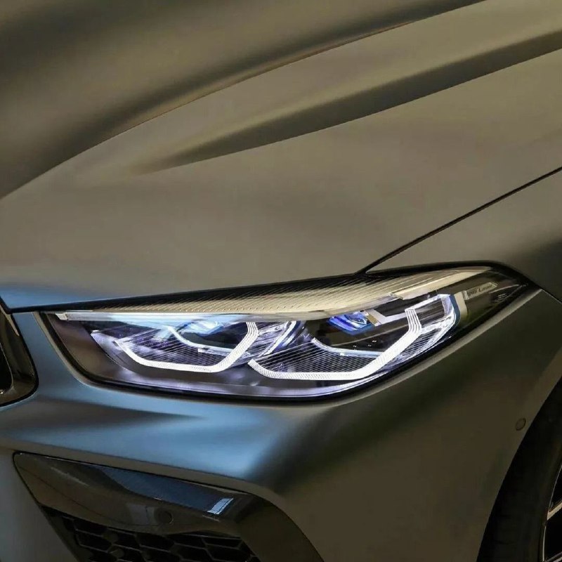 BMW M8 Competition 8