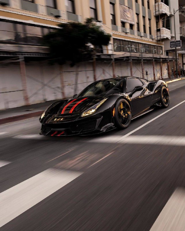 Ferrari Pista Spyder 7