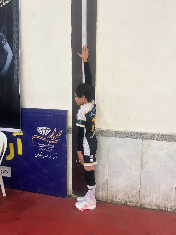 هیات والیبال استان گلستان: 📷گزارش تصویری ازاستعدادیابی نونهالان پسراستان متولدین ۹۳/۱۰/۱۱ به بالا🗓 پنجشنبه۱۲شهریورماه مکان: سالن ۹دی گرگان《روابط عم