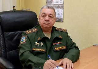 «Лучшего военкома Ростовской области» осудили на шесть лет по делу о многочисленных взяткахБывшего военного комиссара Новошахтинска Аркадия Цветкова приговорили к 6 годам колонии строго режима по делу о многочисленных взятках, в материалах дела указывается
