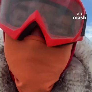 Российский режиссёр, 12 лет проживший слепым, впервые увидел Burning Man своими глазами — до этого он приезжал на фестиваль с другом, который описывал ему происходящее.Руслан Витрянюк потерял зрение в 2011 году. Ночами работал над монтажом фильма, заряжалс