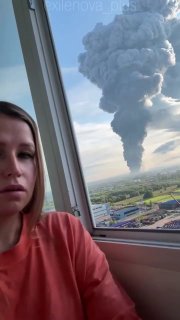 More footage from the burning Wildberries complex in St. Petersburg.