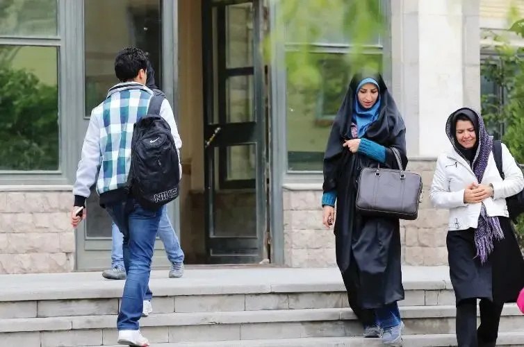 اخبار فوری / مهم 🔖: معاون وزیر علوم: مقطع کارشناسی ارشد و دکتری تماماً حضوری است/ کارشناسی تا ۲۵ درصد غیر حضوری🔹️سید مهدی ابطحی معاون پژوهشی