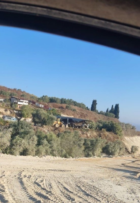 جرافة إسرائيلية تهدم بركساً لمواطن في سيلة الظهر جنوب جنين