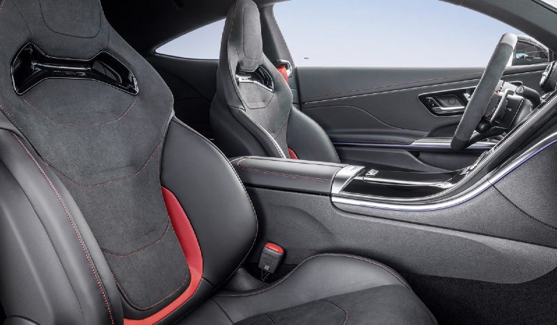 Mercedes-AMG представил «заряженное» версию купе CLE 53 6
