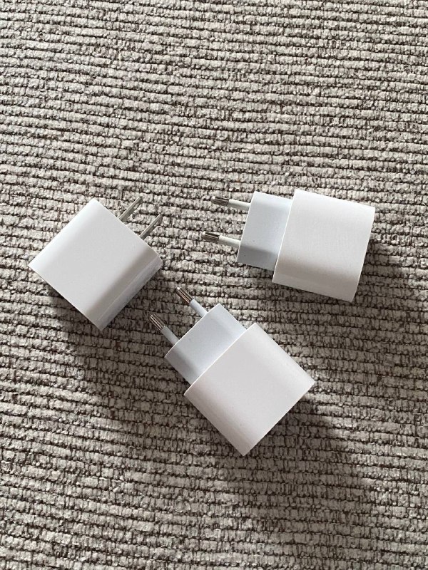 Apple Power Adapter 20W — фото 1