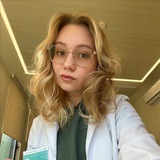 кто первый халат надел