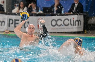 Сборные России и Украины встретятся впервые с 2022-го. Команды сыграют в матче за 7-е место на Кубке мира по водному поло.Наши ватерполисты стали первыми в командных видах спорта, кого допустили до международных стартов — и сразу такая битва.Что тут сказат