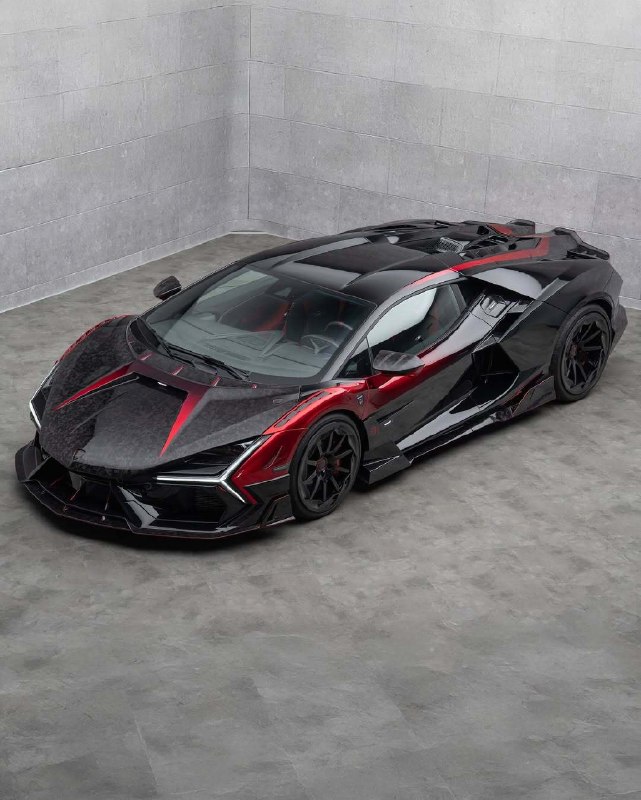 Эстебан Окон стал официальным лицом легендарного тюнинг-ателье Mansory. 5