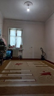 Яшнабад-й район.Куйлюк.2х комн-я 2этаж 2эт-ки.обшая плошадь.45кв.м