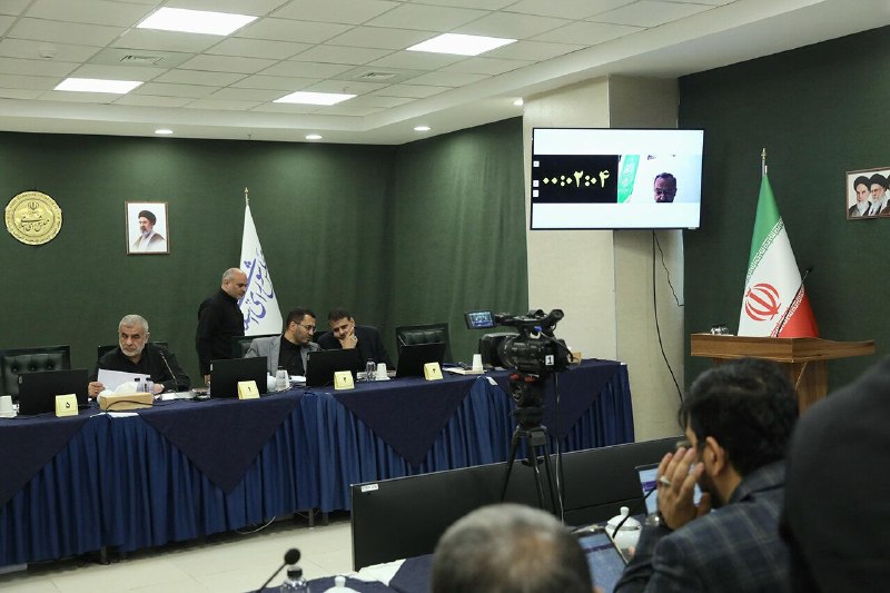 رصد: ✅ مجلس تعاریف طرح مقابله با نفوذ بیگانگان را مشخص کرد🔻نمایندگان مجلس در نشست علنی امروز در رسیدگی به طرح مقابله با نفوذ