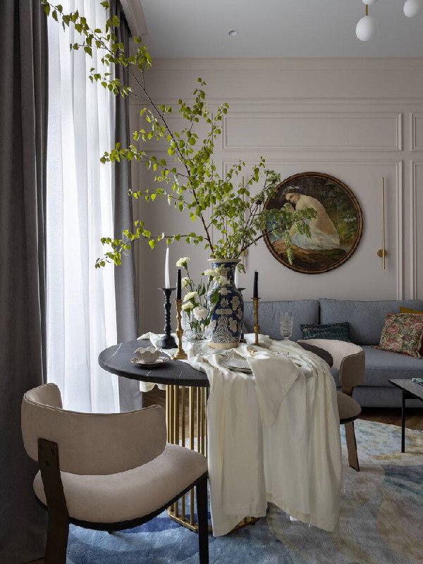 Квартира с атмосферой старинной усадьбы для мамы. Дизайнеры создали интерьер, в котором современный комфорт и удобства сочетаются с расслабленной а... - изображение 5 - атмосферой, усадьбы, квартира