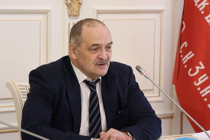 ▪️ Сергей Меликов на совещании по незаконным стройкам о важной роли местного самоуправления в профилактике нарушений. Он отметил, что дом, который нель фото