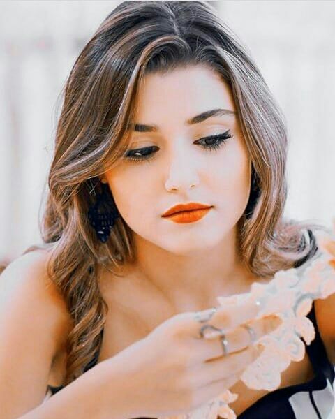 ♡عـشـ ᬸ💞ـق ابــ ᬸᮀ💞ـدی: دنیاے ڪوچڪ مڹتورا در دلم پنهاڹ میڪنمتا ڪسي نداند، نبیند، نفهمدڪہ مڹ دنیایي در دل دارمڪہ تنها براے مڹ است🍃🌺🍃