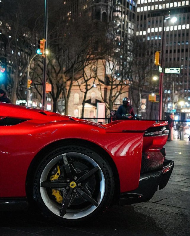 Ferrari F80 6