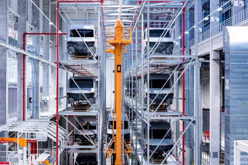 Volkswagen Crafter станет полностью электрическим 2