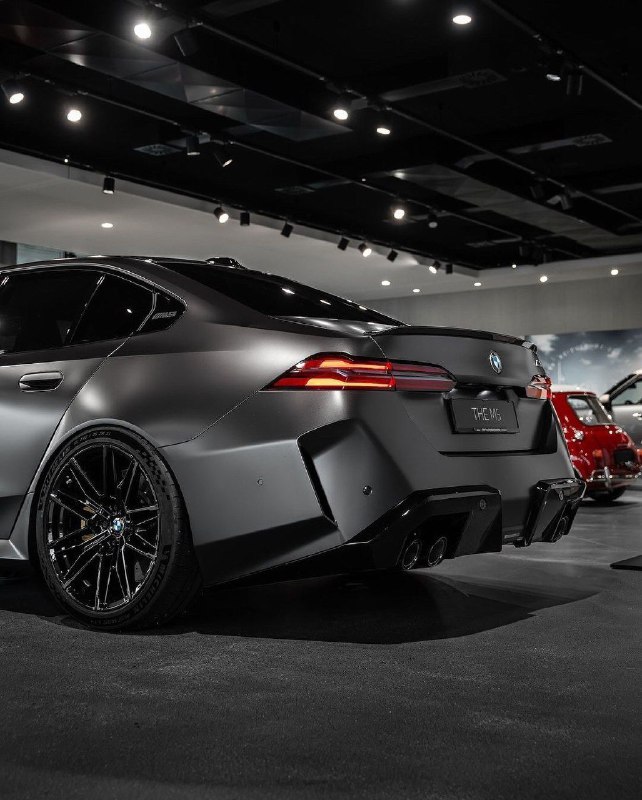 BMW M5 G90 3