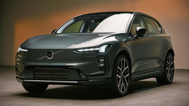 Volvo EX60 уже выходит на поле, где играет iX3: стартовый EX60 P6 Plus — $5