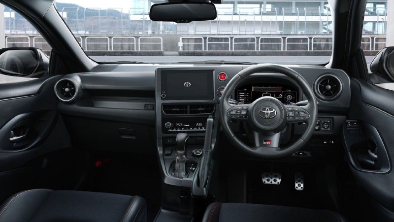 Toyota обновила хот-хэтч GR Yaris 4