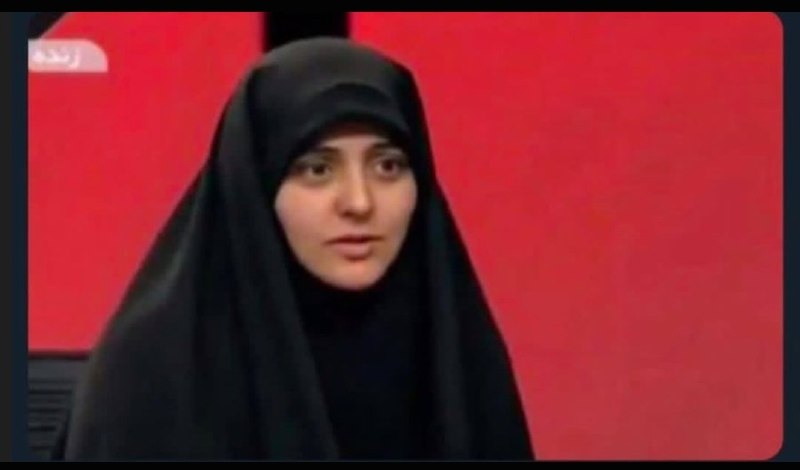 [ مدیا مردم ]: 🔴 جا داره از این خانم عذرخواهی کنیم؛ وقتی دی‌ماه ۱۳۹۸ گفت «هرکی ناراحته، جمع کنه از ایران بره»، دلار ۱۳ هزار تومن و طلا 