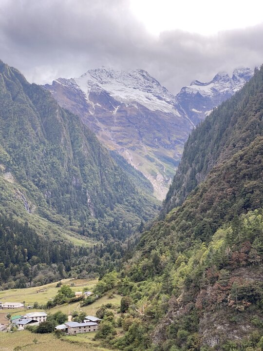 雲崩冰湖徒步
